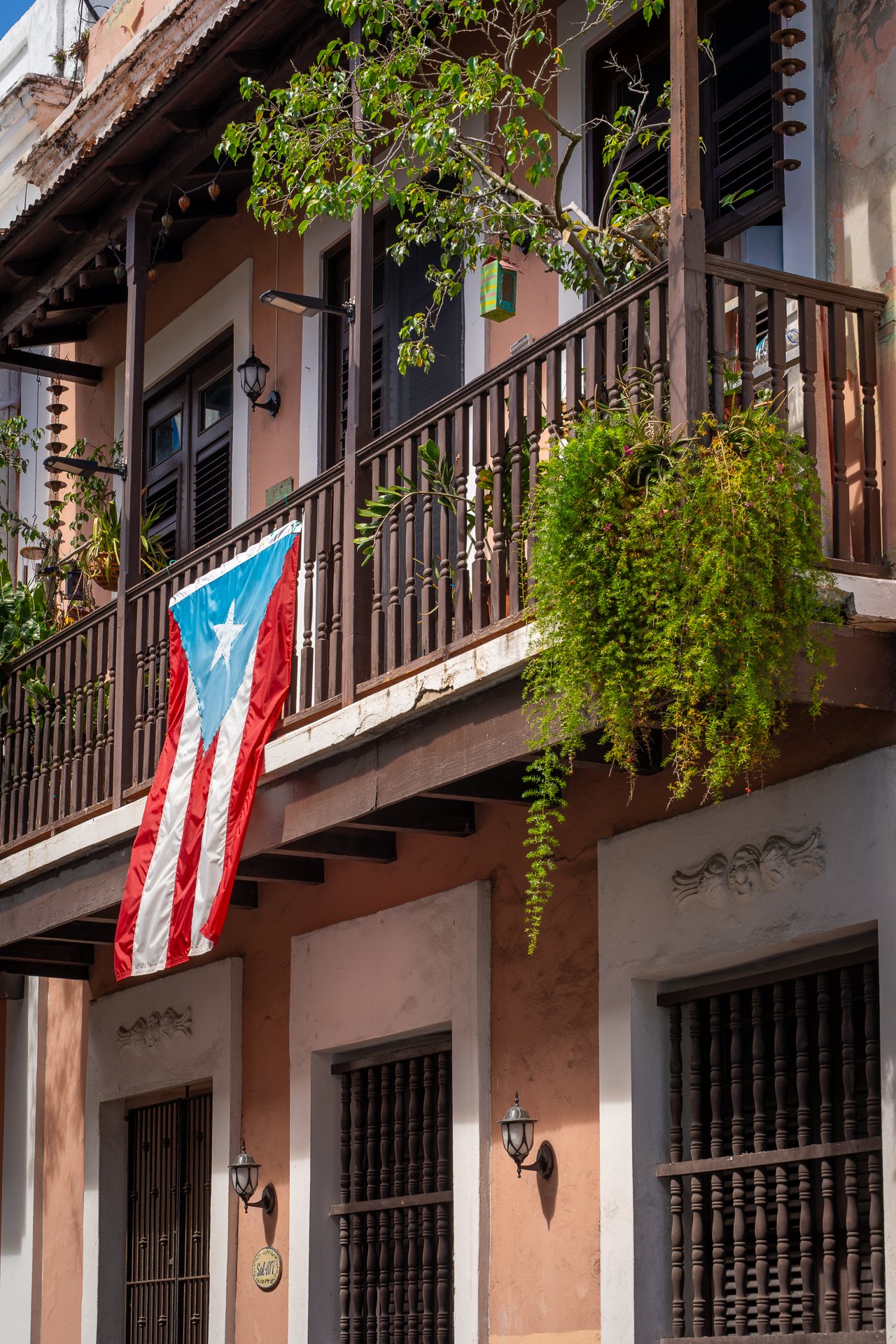 pr flag balcony